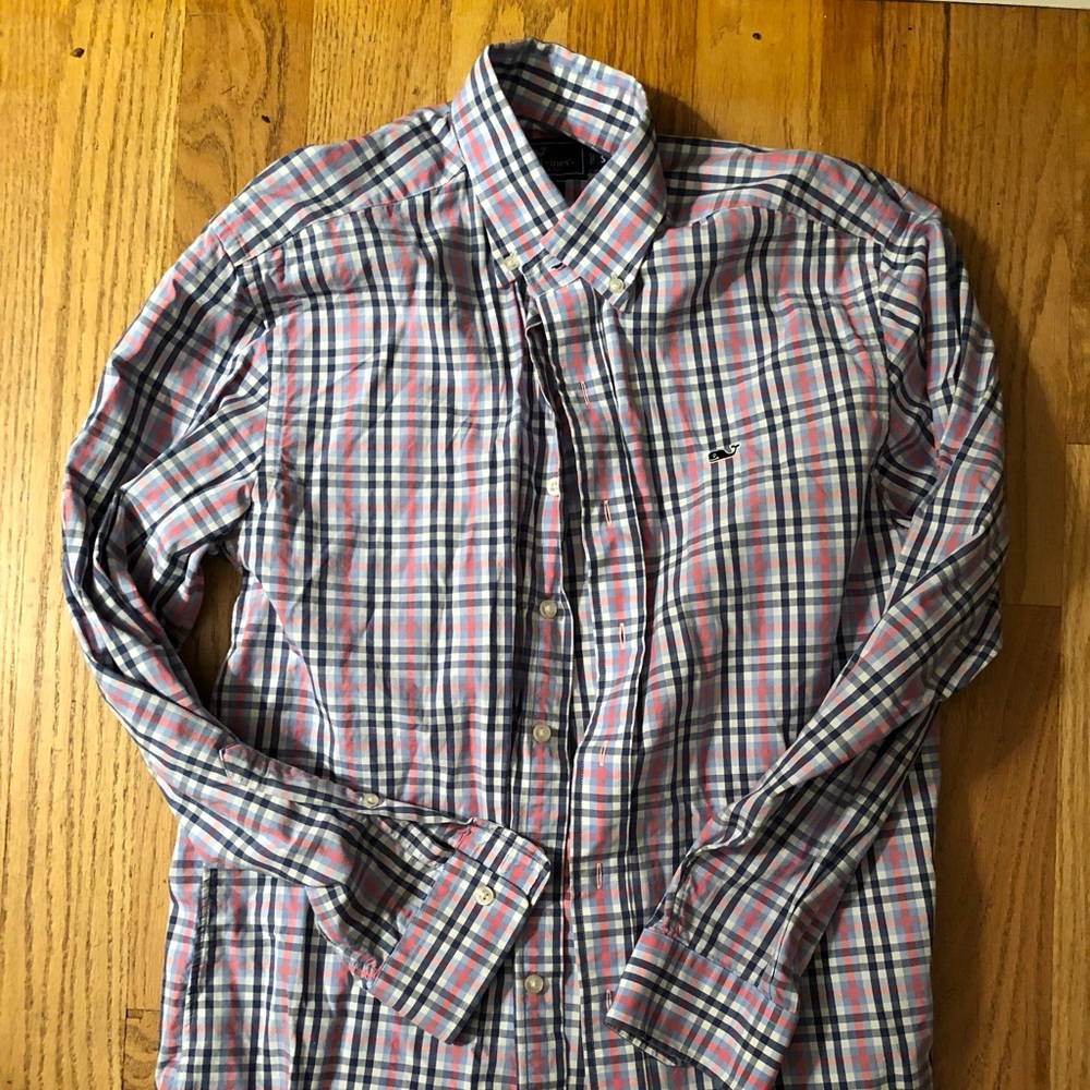 Men’s Button-Down shirt size Small like New :)